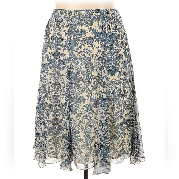 RARE Blue and Cream Patterned Skirt Flowing Airy Style Women's Midi Skirt 20W - Picture 2 of 3